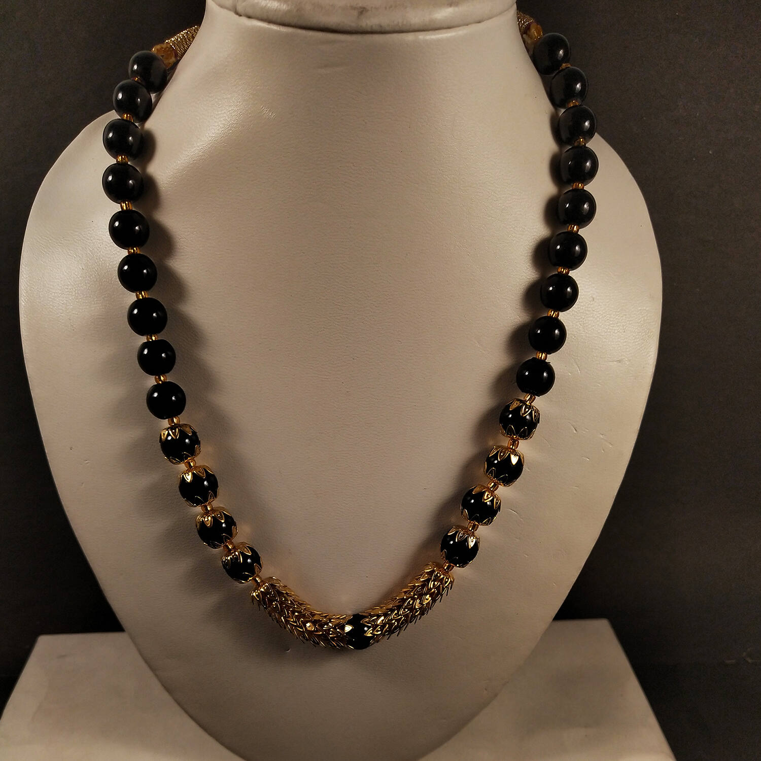10.50 Carat Round Diamond & Double Strand Black Tahitian Pearl Necklace  (White Gold) — Shreve, Crump & Low